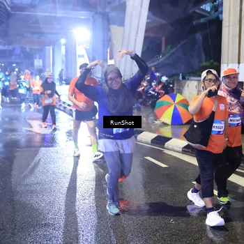 Runner Photo 7922542