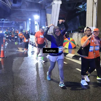 Runner Photo 7922543