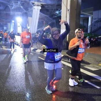 Runner Photo 7922549