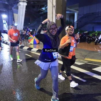 Runner Photo 7922553