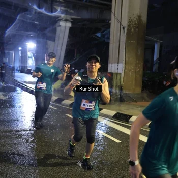 Runner Photo 7922590