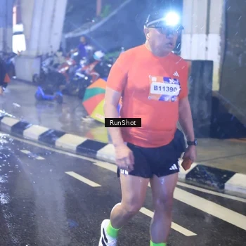 Runner Photo 7922597