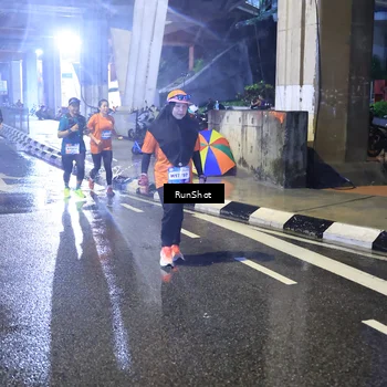 Runner Photo 7922603