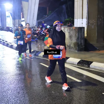 Runner Photo 7922641