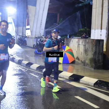 Runner Photo 7922645