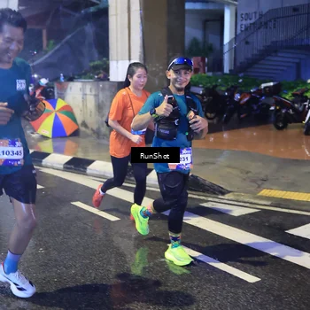 Runner Photo 7922651