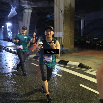 Runner Photo 7922656