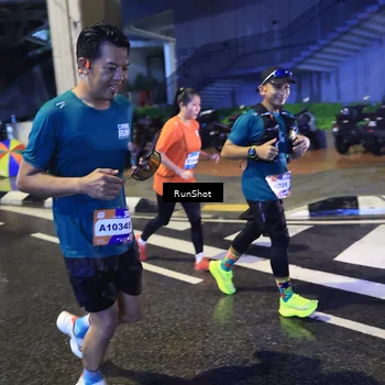 Runner Photo 7922667
