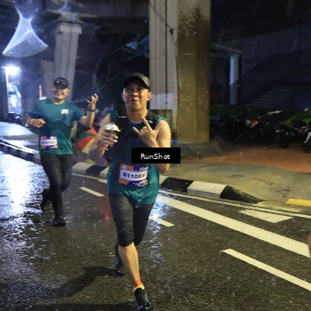 Runner Photo 7922675