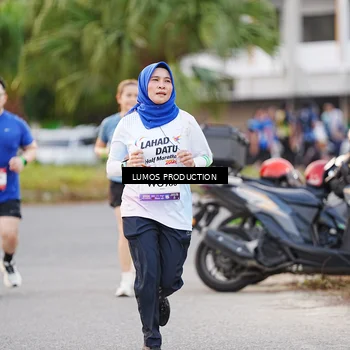 Runner Photo 7922684