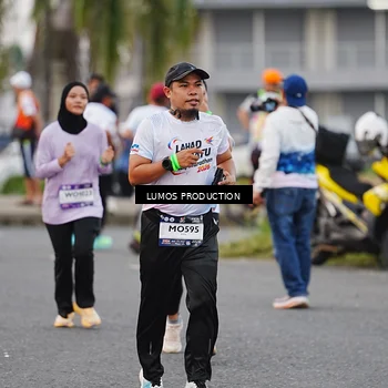 Runner Photo 7922687
