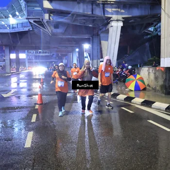 Runner Photo 7922793