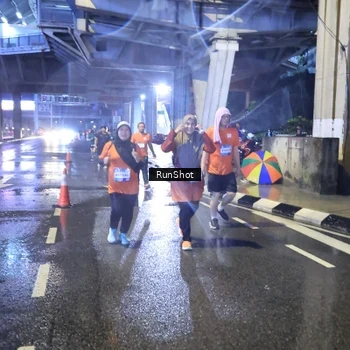 Runner Photo 7922799