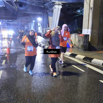 Runner Photo 7922818