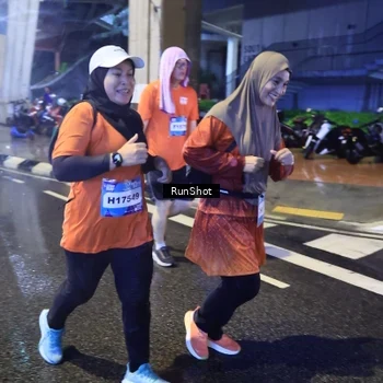 Runner Photo 7922844