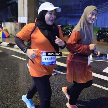 Runner Photo 7922862