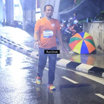 Runner Photo 7922875