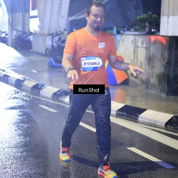 Runner Photo 7922889
