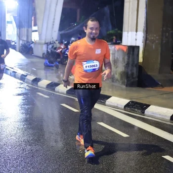 Runner Photo 7922898