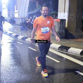 Runner Photo 7922901