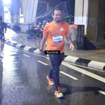 Runner Photo 7922905