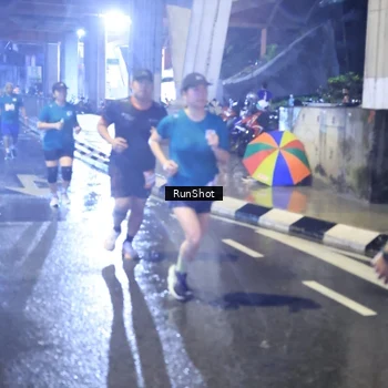 Runner Photo 7922924