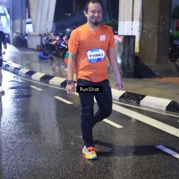 Runner Photo 7922931