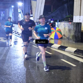 Runner Photo 7922932