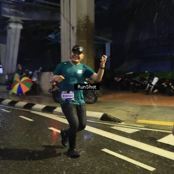 Runner Photo 7922940