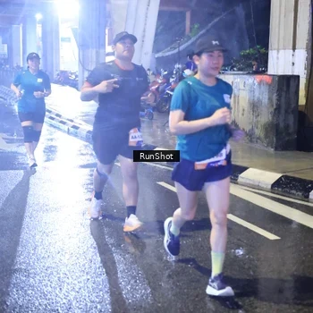 Runner Photo 7922944
