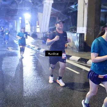 Runner Photo 7922956
