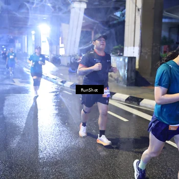 Runner Photo 7922957