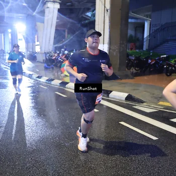 Runner Photo 7922970