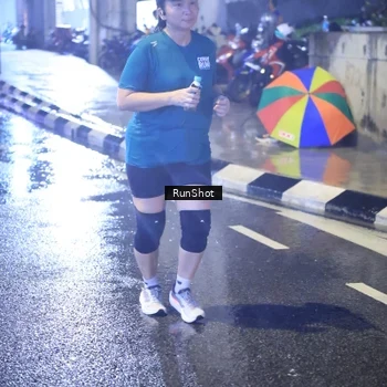 Runner Photo 7923000