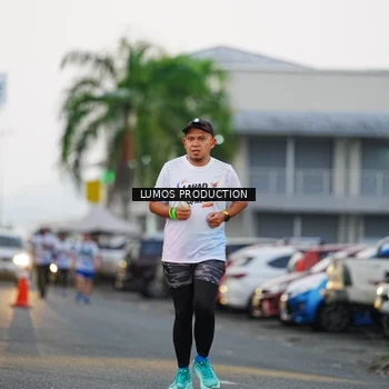 Runner Photo 7923010