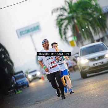 Runner Photo 7923023