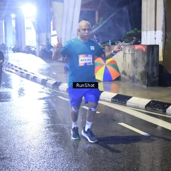 Runner Photo 7923071