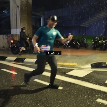 Runner Photo 7923077