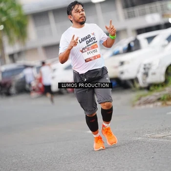 Runner Photo 7923099