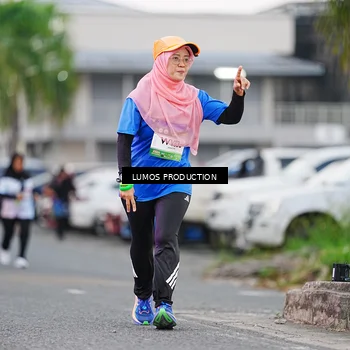 Runner Photo 7923100