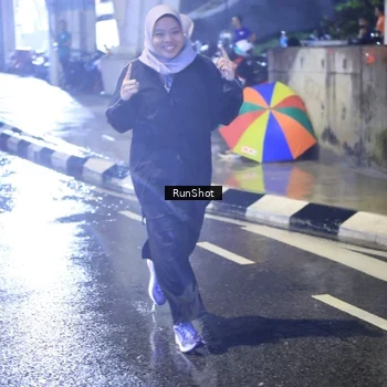 Runner Photo 7923112