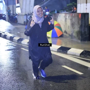 Runner Photo 7923120