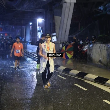 Runner Photo 7923137