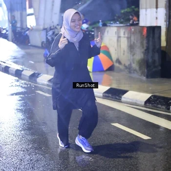 Runner Photo 7923151