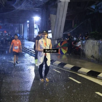 Runner Photo 7923160