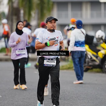Runner Photo 7923164