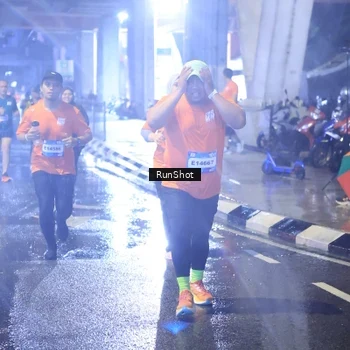 Runner Photo 7923172