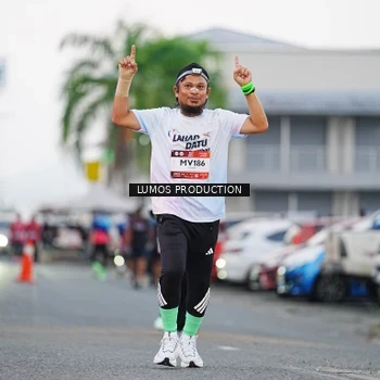 Runner Photo 7923176