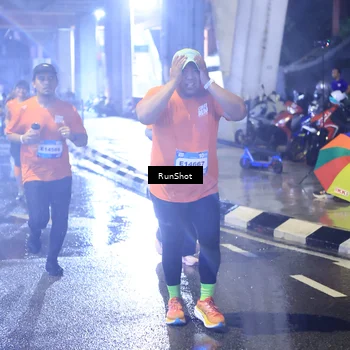 Runner Photo 7923184