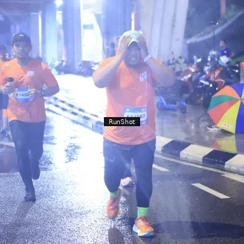 Runner Photo 7923191